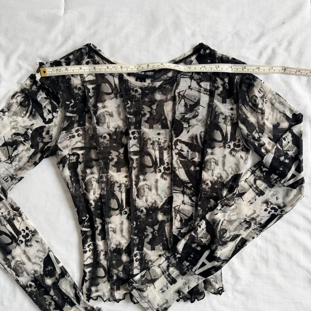 Streetwear Society Black & White Abstract Mesh Long Sleeve Top - Picture 8 of 10